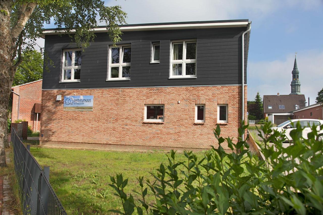 Sportpension "Seminarhaus An Der Eider" Tönning エクステリア 写真